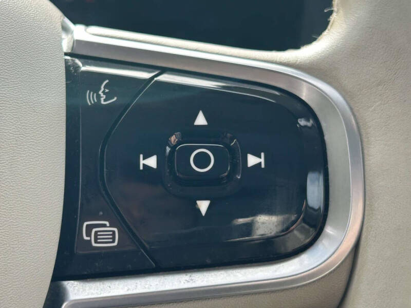 2023 Volvo XC60 B5 Core