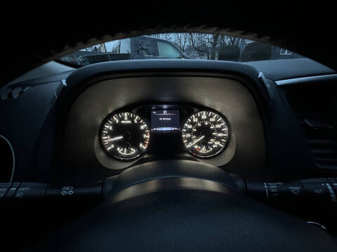 2019 Nissan Pathfinder SV