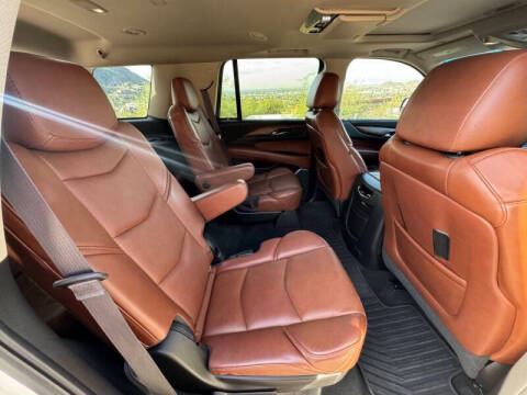 2015 Cadillac Escalade Luxury