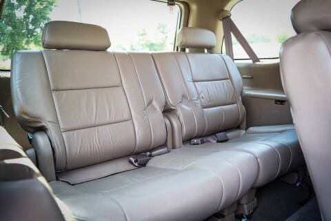 2004 Toyota Sequoia SR5