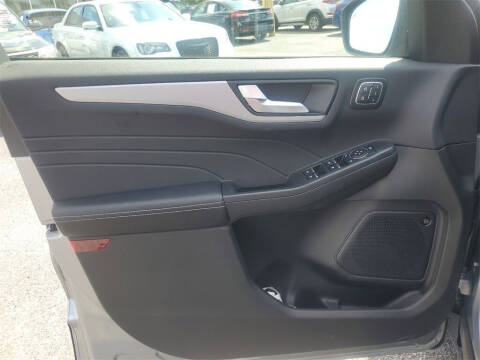 2024 Ford Escape Platinum