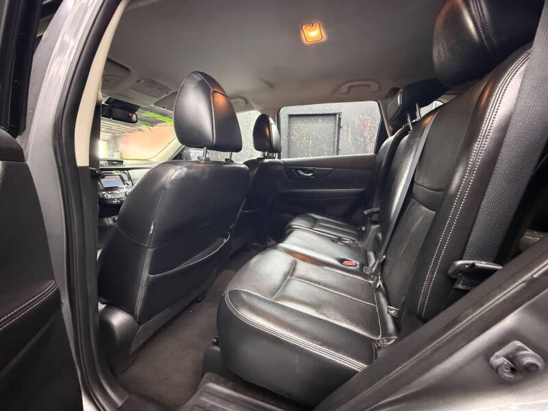 2017 Nissan Rogue SL