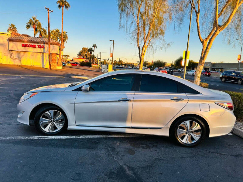 2014 Hyundai Sonata Hybrid Limited photo 4