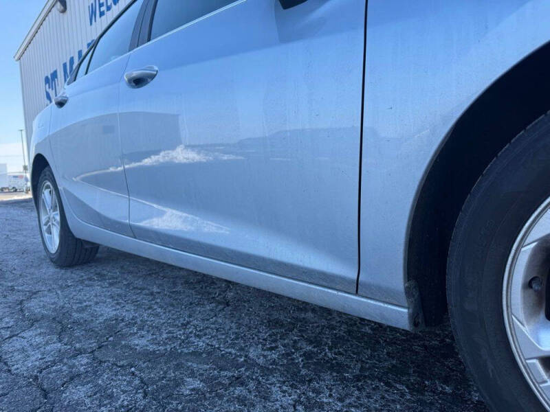 2017 Chevrolet Cruze LT Auto