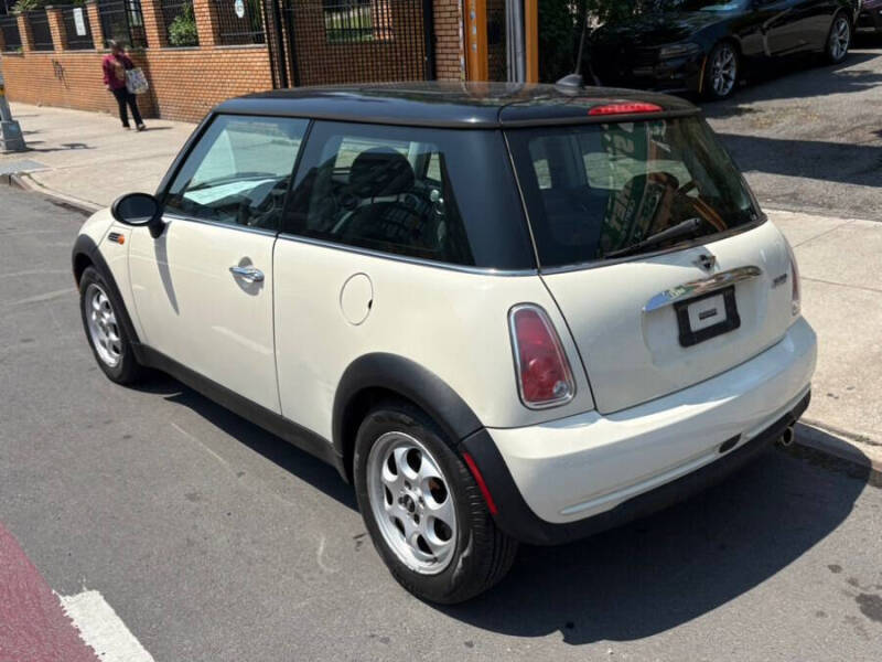 2005 MINI Cooper