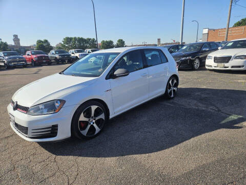 2017 Volkswagen Golf GTI S