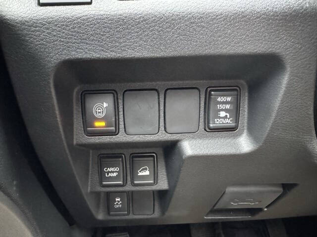 2024 Nissan Frontier SV