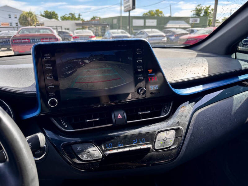 2019 Toyota C-HR XLE