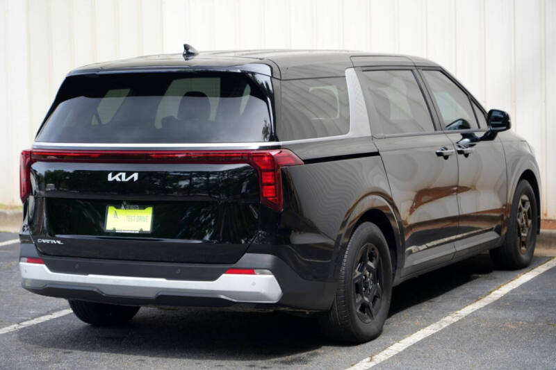 2025 Kia Carnival LXS