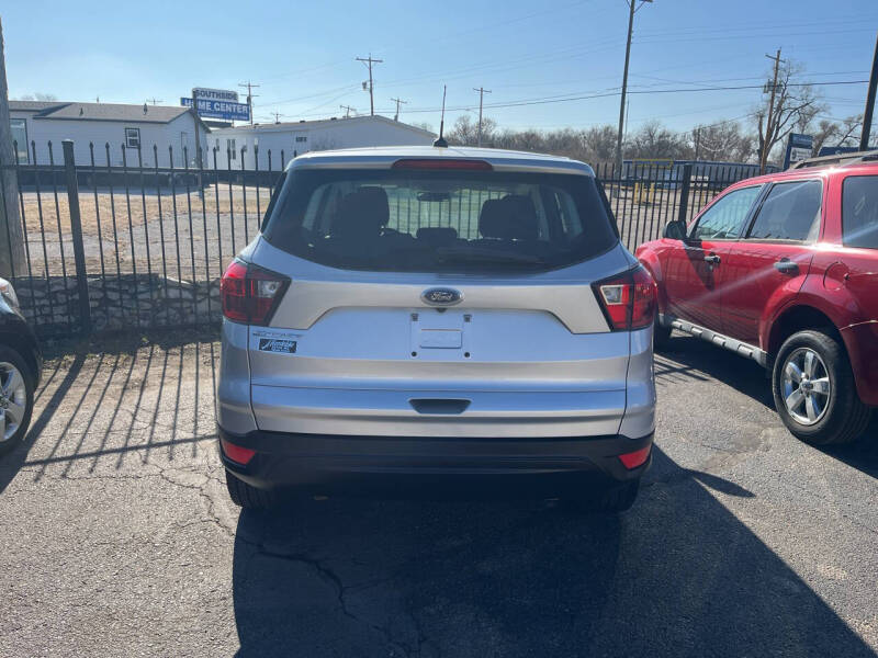 2019 Ford Escape S
