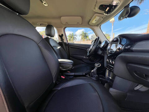 2016 MINI Hardtop 4 Door Cooper