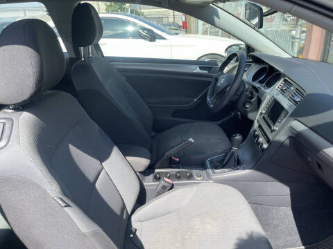 2015 Volkswagen Golf TSI S