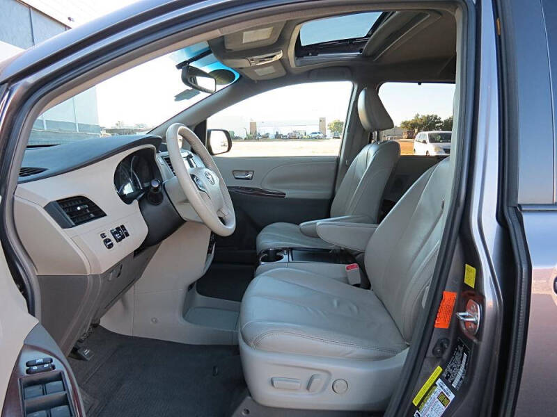 2011 Toyota Sienna