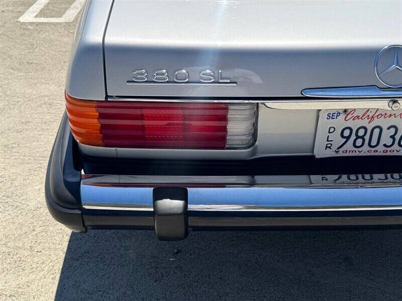 1984 Mercedes-Benz 380-Class 380 SL