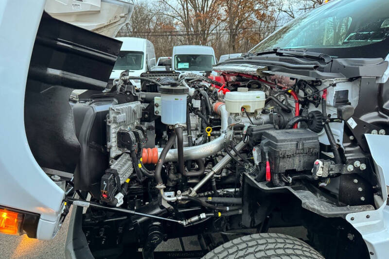 2024 Chevrolet Silverado 5500HD