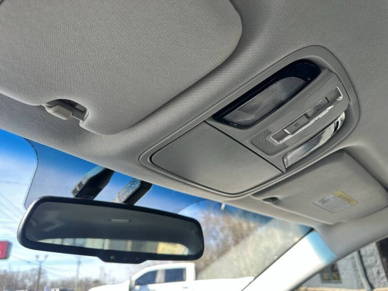 2017 Kia Cadenza Premium