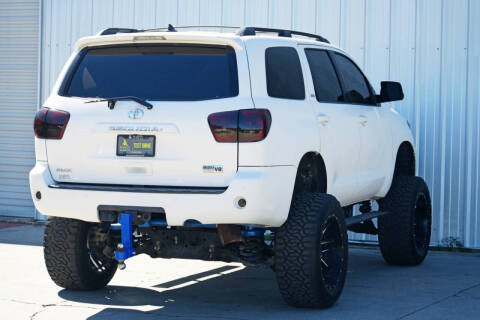 2016 Toyota Sequoia SR5