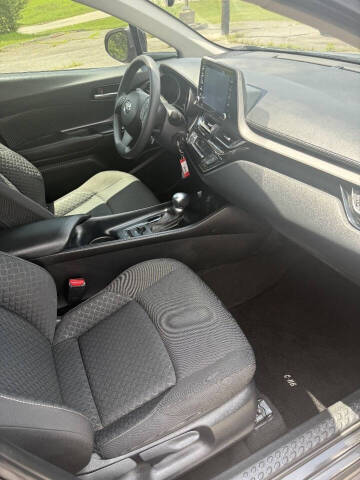 2020 Toyota C-HR LE