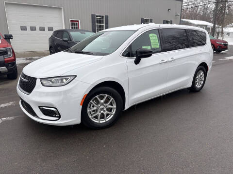 2025 Chrysler Pacifica Select