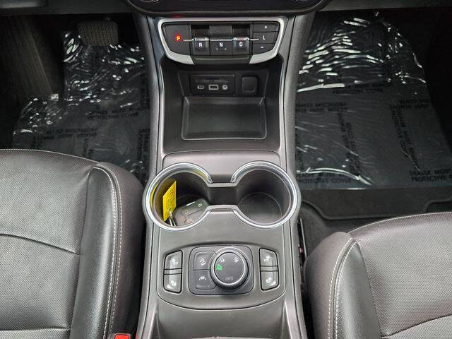 2023 GMC Terrain SLT
