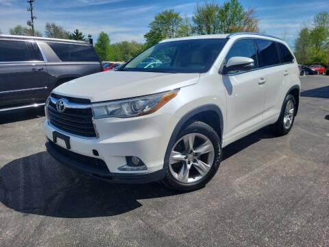 2015 Toyota Highlander for sale at Cruisin' Auto Sales in Madison IN