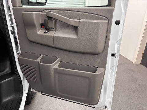 2020 Chevrolet Express 3500