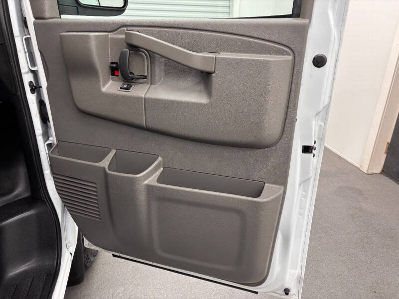 2020 Chevrolet Express 3500