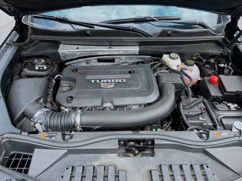 2025 Cadillac XT4 Sport