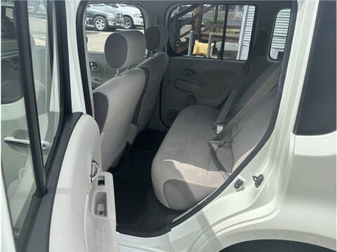 2011 Nissan cube