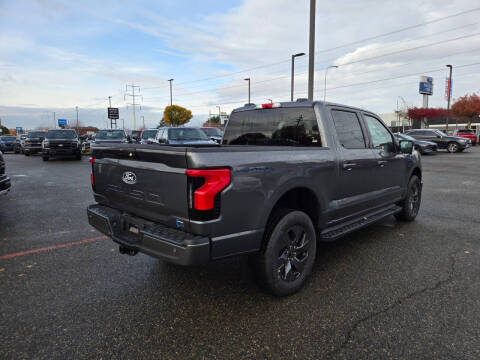 2025 Ford F-150 Lightning Flash