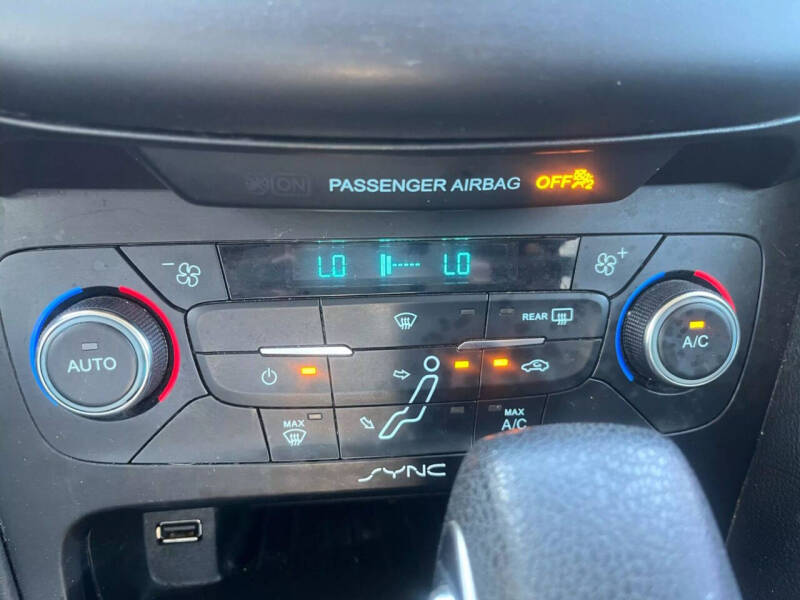 2017 Ford Focus SE