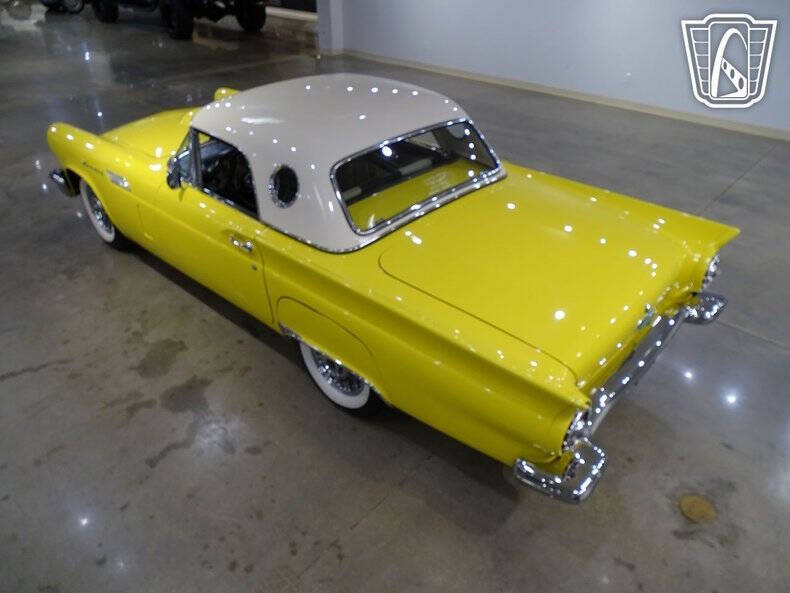 1957 Ford Thunderbird