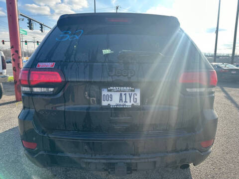 2017 Jeep Grand Cherokee Laredo