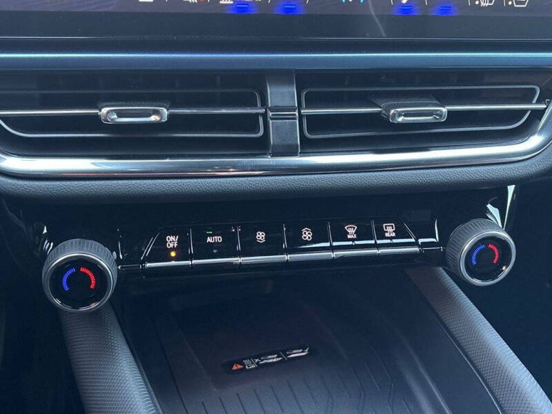 2026 Chevrolet Equinox EV LT 2