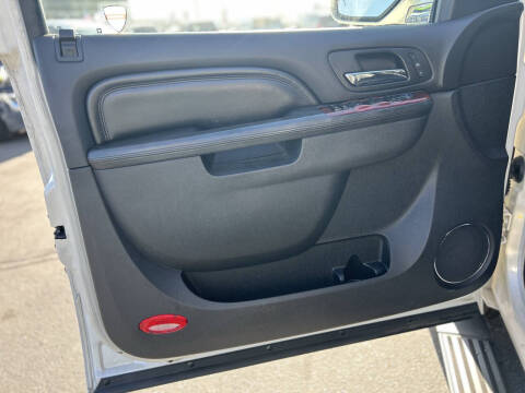 2012 Cadillac Escalade Luxury