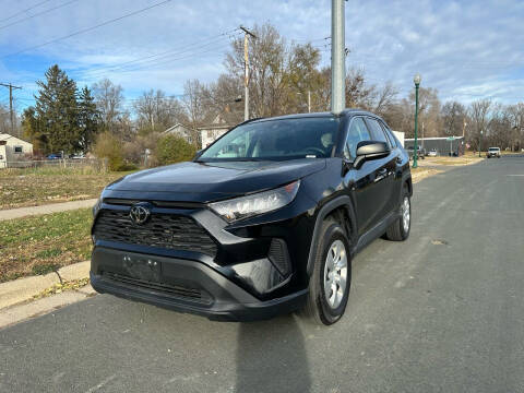 2019 Toyota RAV4 for sale at ONG Auto in Farmington MN