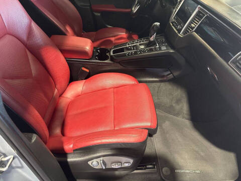 2017 Porsche Macan S