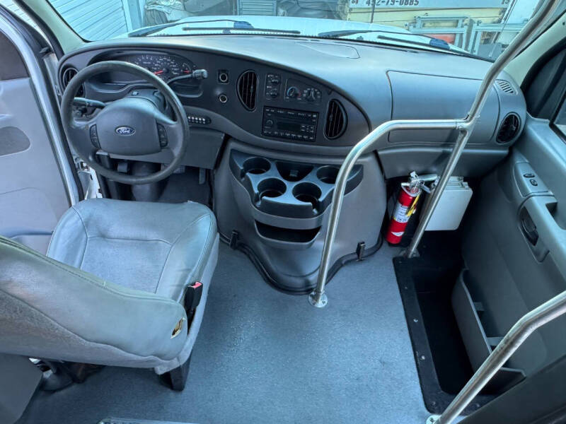 2008 Ford E-Series E-350 SD