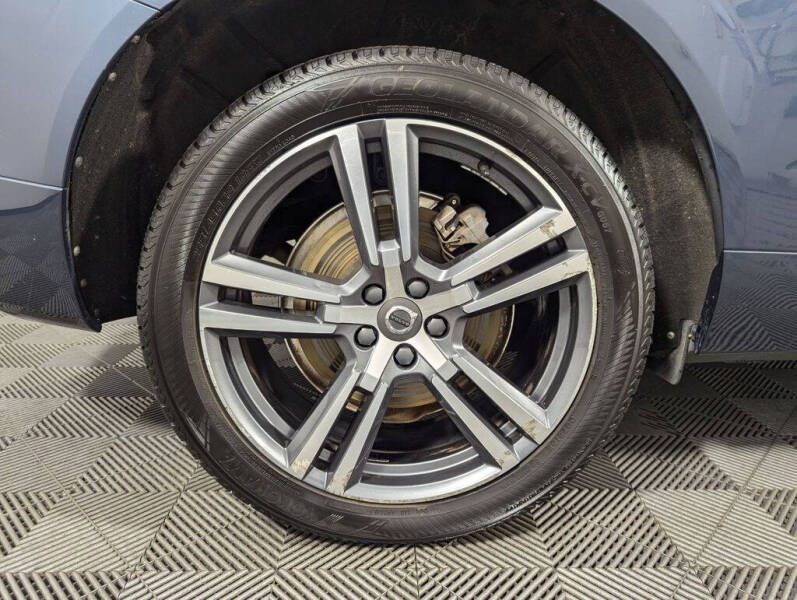 2019 Volvo XC60 T6 Momentum