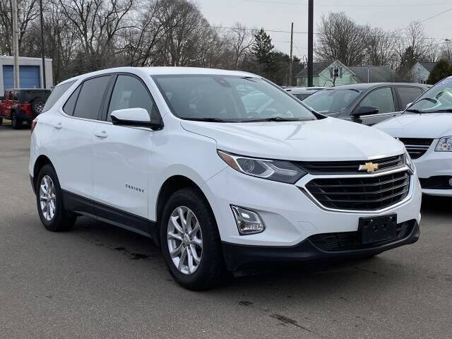 2020 Chevrolet Equinox for sale at Betten Baker Chrysler Dodge Jeep Ram in Lowell MI