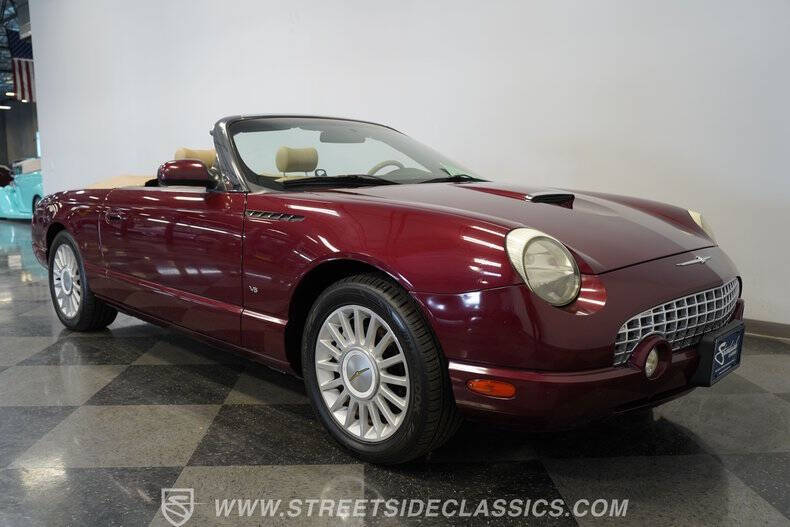 2004 Ford Thunderbird Deluxe