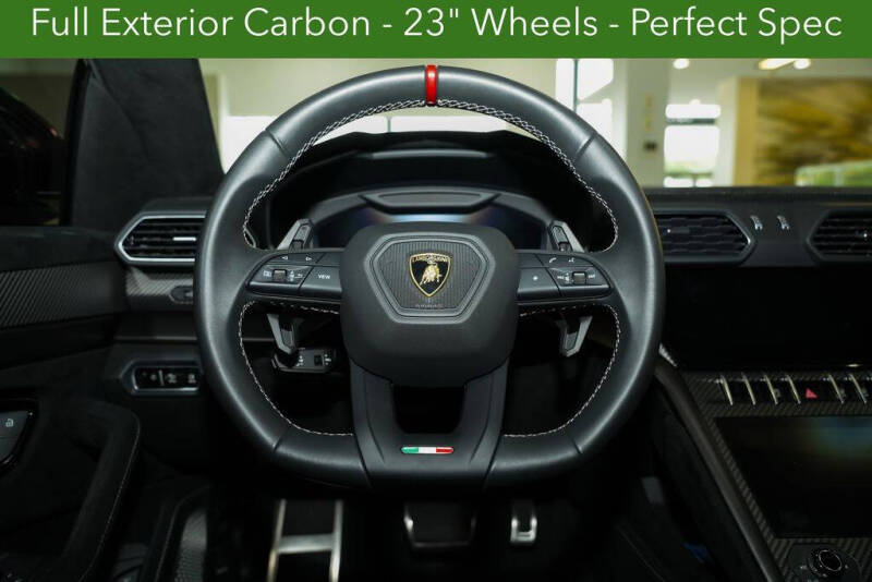 2023 Lamborghini Urus Performante