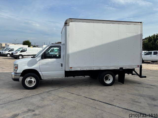2016 Ford E-Series