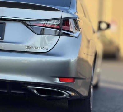 2016 Lexus GS 200t