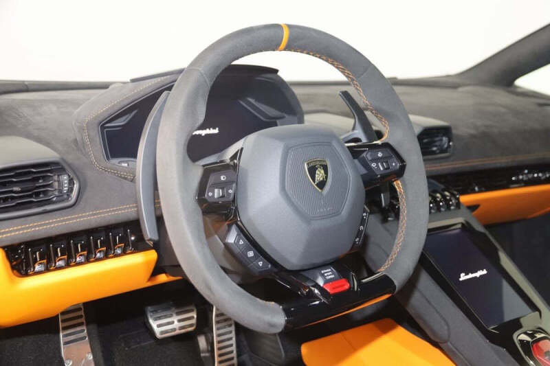 2023 Lamborghini Huracan Tecnica