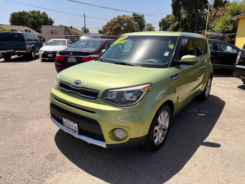 2018 Kia Soul +
