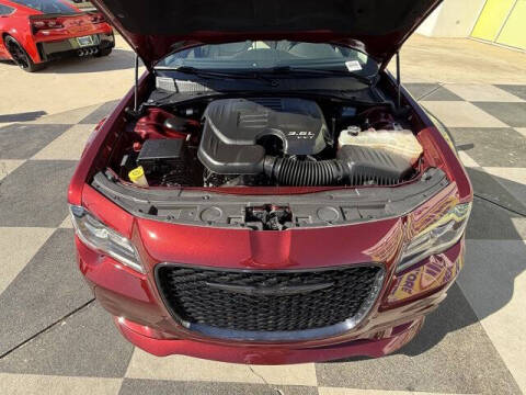 2023 Chrysler 300 Touring L