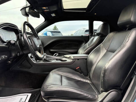 2015 Dodge Challenger SXT Plus