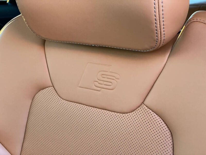 2023 Audi S8 4.0T quattro