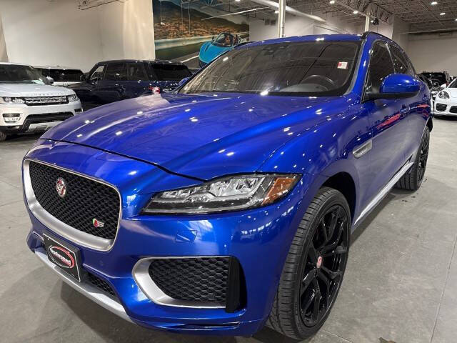 2019 Jaguar F-PACE S
